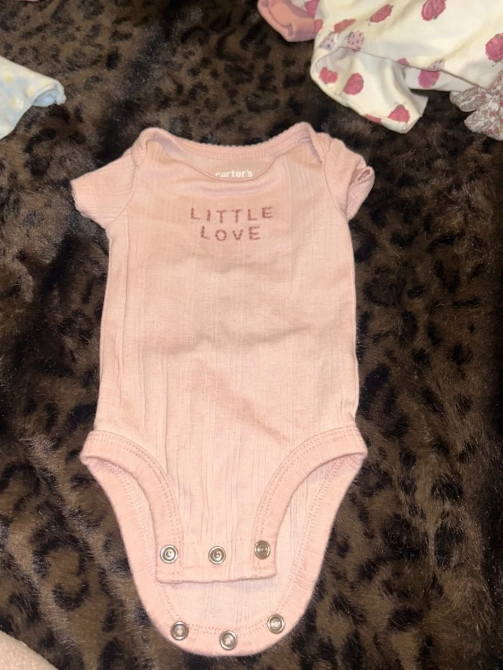 Baby clothes different brands cartes all new born and 0-3 months gentle use once